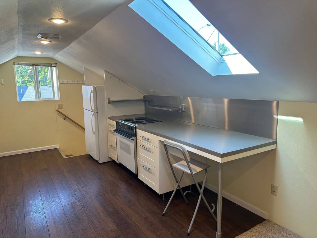 Apartment for rent at 1548 Lincoln St, Eugene, OR 97401