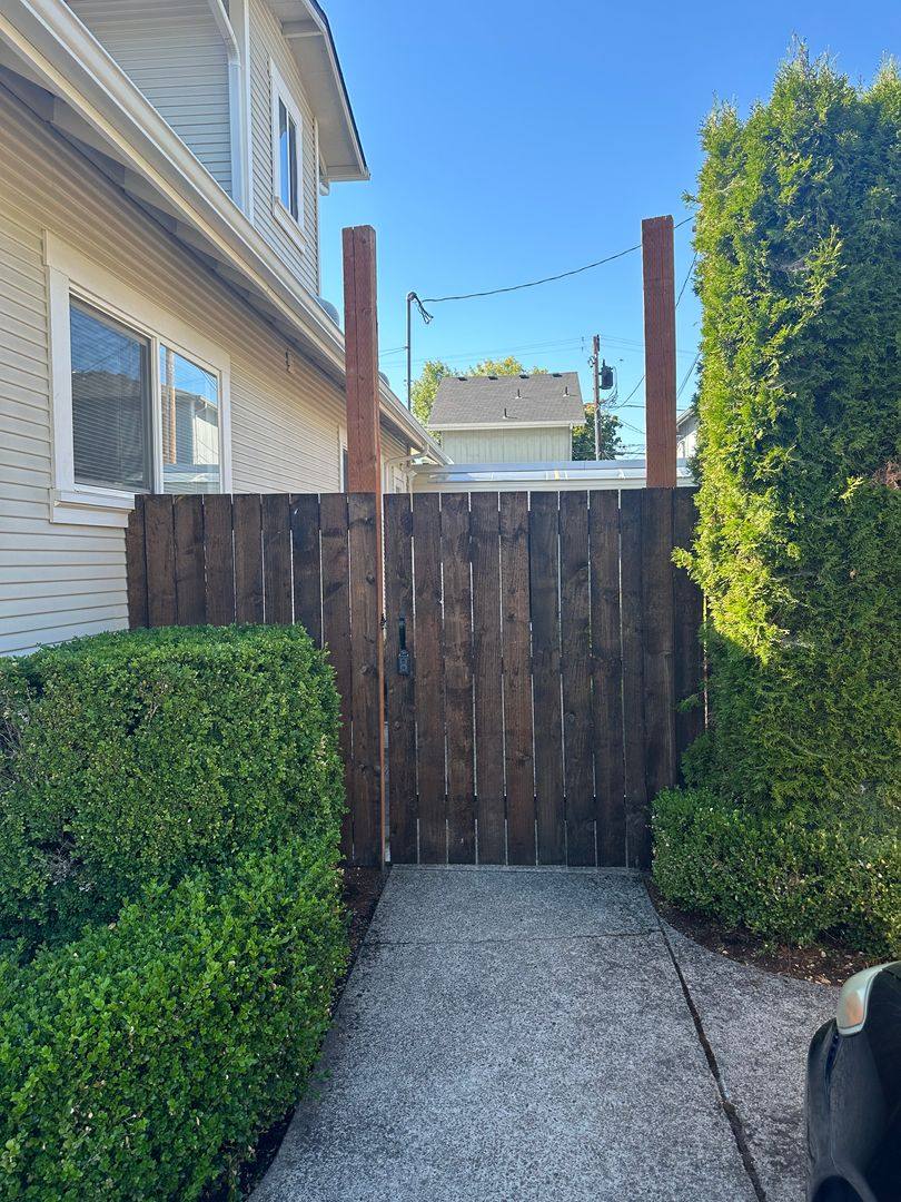 Apartment for rent at 1548 Lincoln St, Eugene, OR 97401