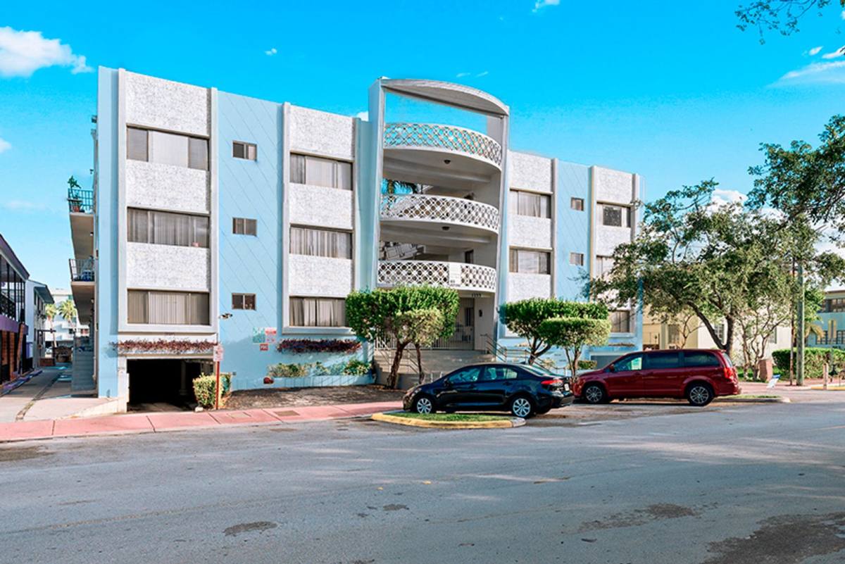 Apartment for rent at 1165 Marseille Dr, Miami Beach, FL 33141
