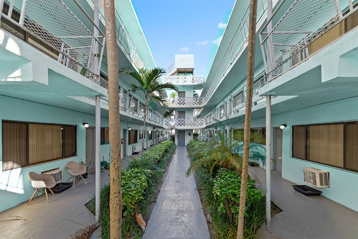 Apartment for rent at 1165 Marseille Dr, Miami Beach, FL 33141