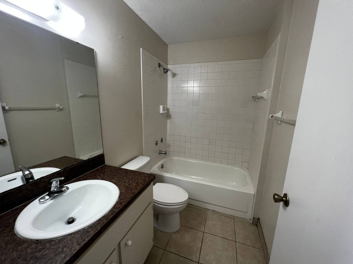 Apartment for rent at 610 SE 28th Place, Ocala, FL 34471