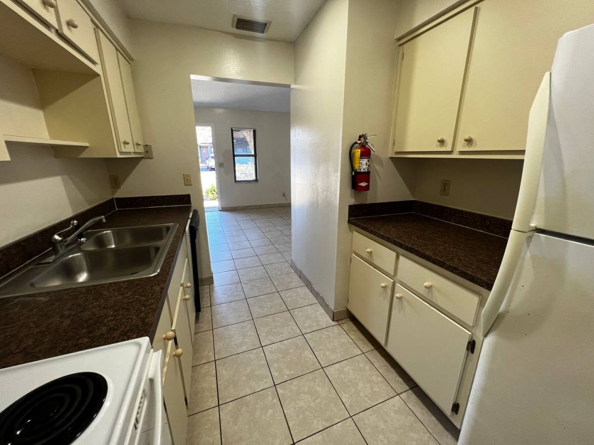 Apartment for rent at 610 SE 28th Place, Ocala, FL 34471