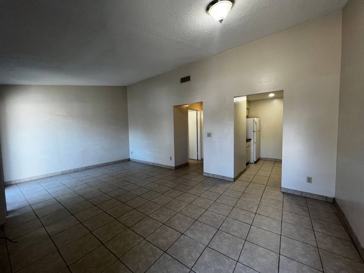 Apartment for rent at 610 SE 28th Place, Ocala, FL 34471