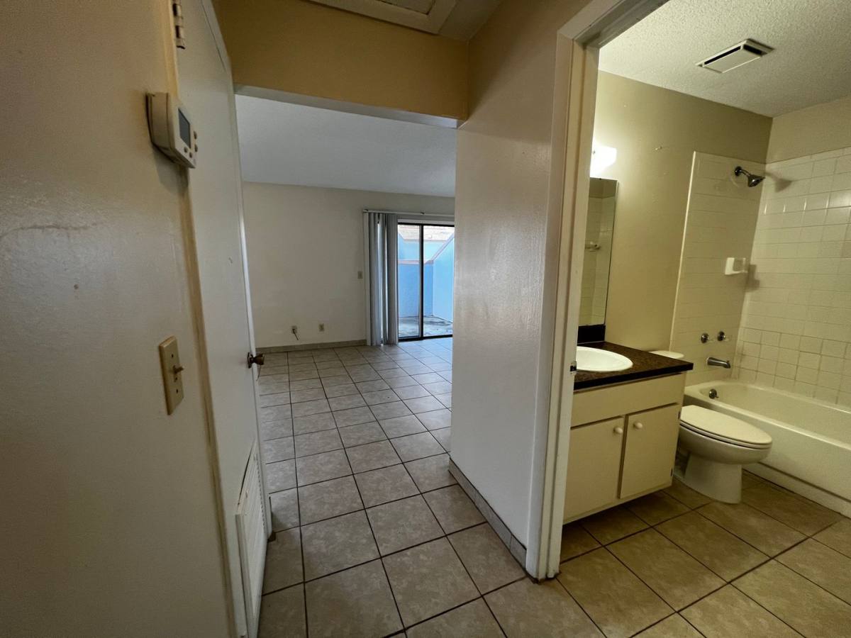 Apartment for rent at 610 SE 28th Place, Ocala, FL 34471