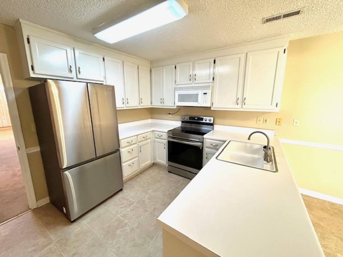 House for rent at 234 W Lake Circle, Madison, AL 35758