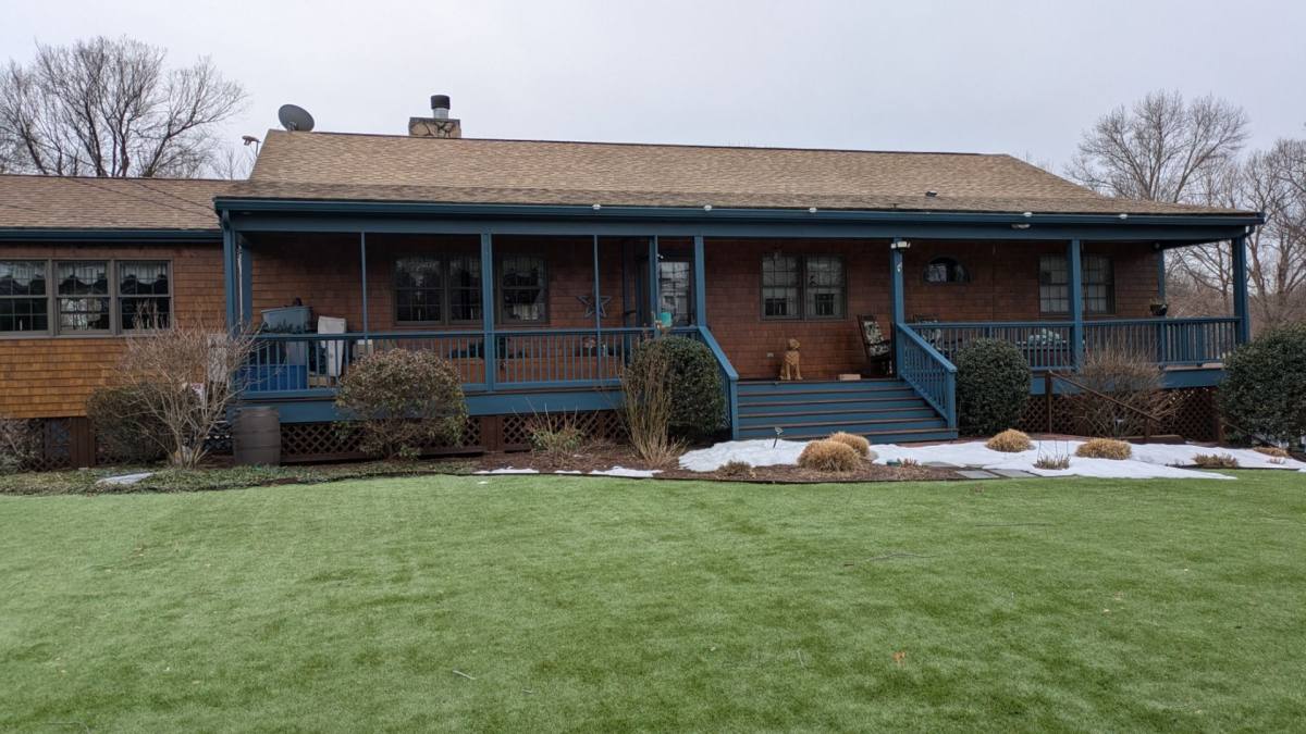 Apartment for rent at 421 Oakhill Ave, Attleboro, MA 02703