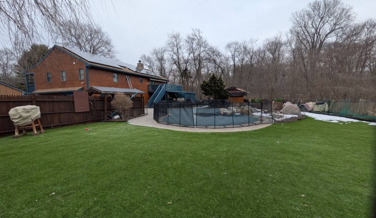 Apartment for rent at 421 Oakhill Ave, Attleboro, MA 02703