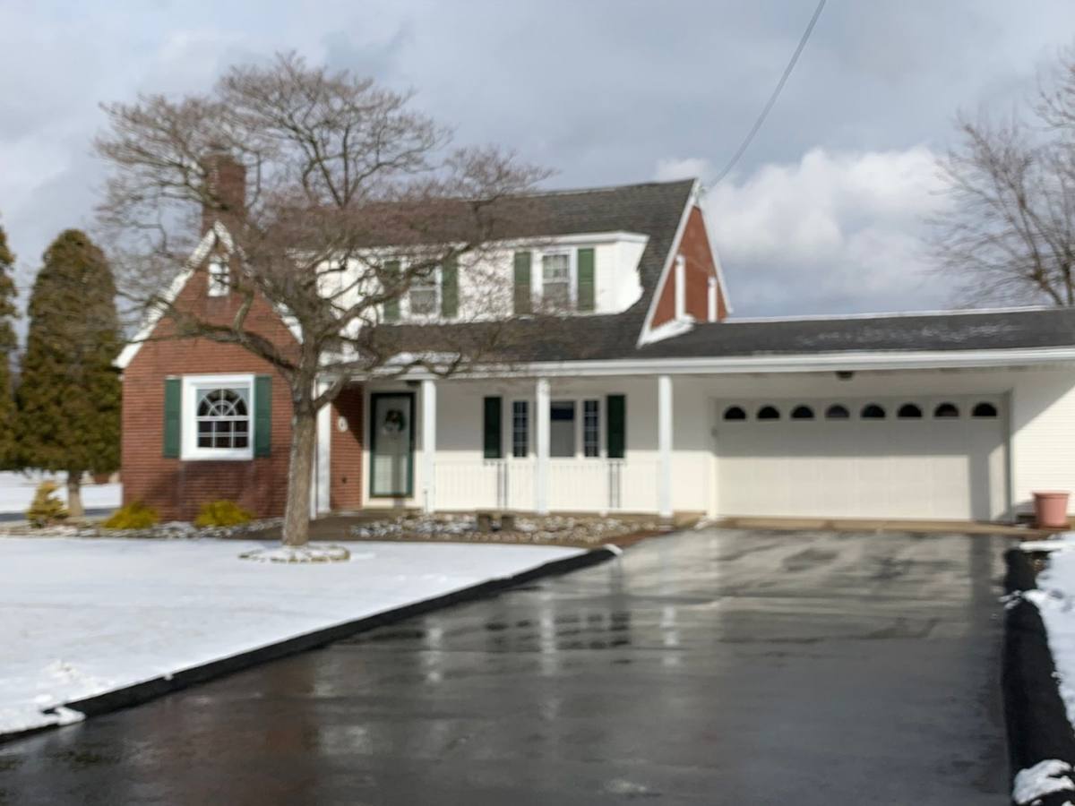 House for rent at 1706 Wood St, Latrobe, PA 15650