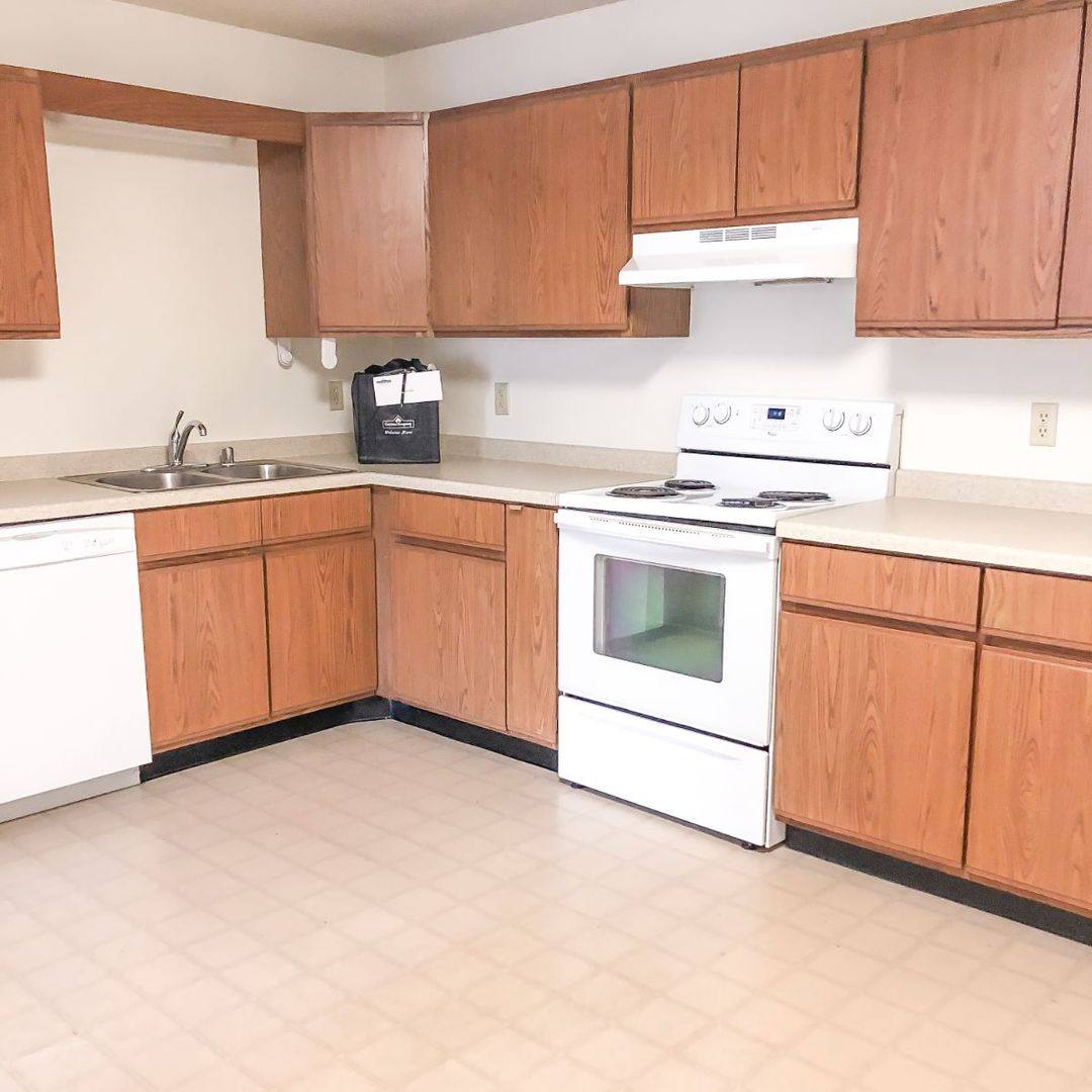 Apartment for rent at 927 Briar Lane, Altoona, WI 54720