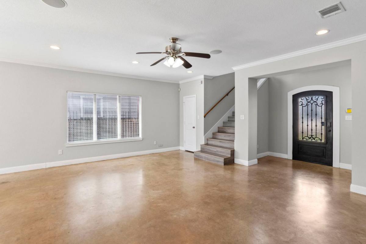 House for rent at 2825 Gordon Ave, Fort Worth, TX 76110