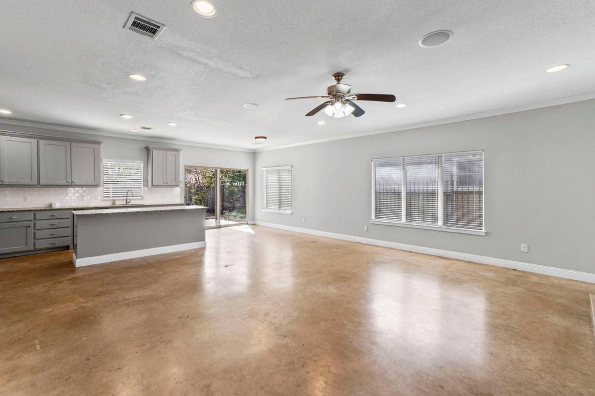 House for rent at 2825 Gordon Ave, Fort Worth, TX 76110