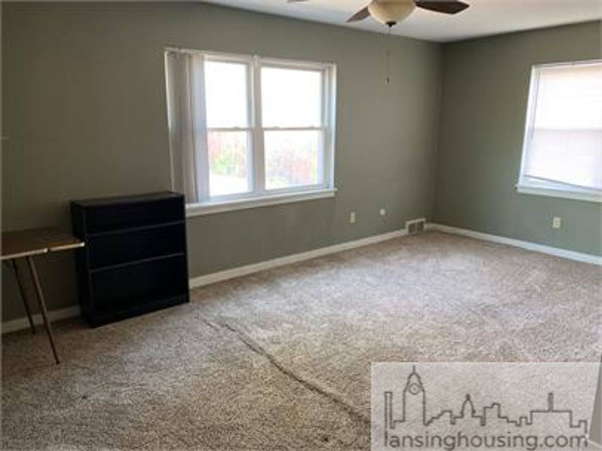 Apartment for rent at 124 W S St, Lansing, MI 48910