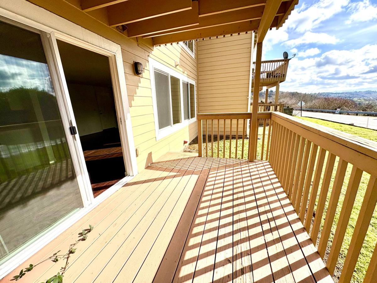 Apartment for rent at 1120 Browns Point Blvd, NE, Tacoma, WA 98422