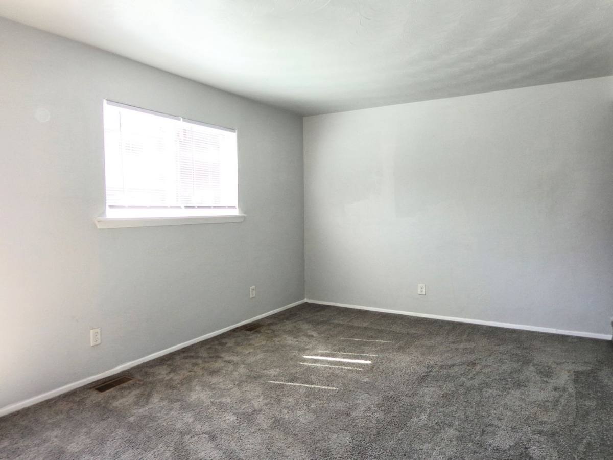Apartment for rent at 1625 W Pembroke Ave, Hampton, VA 23661