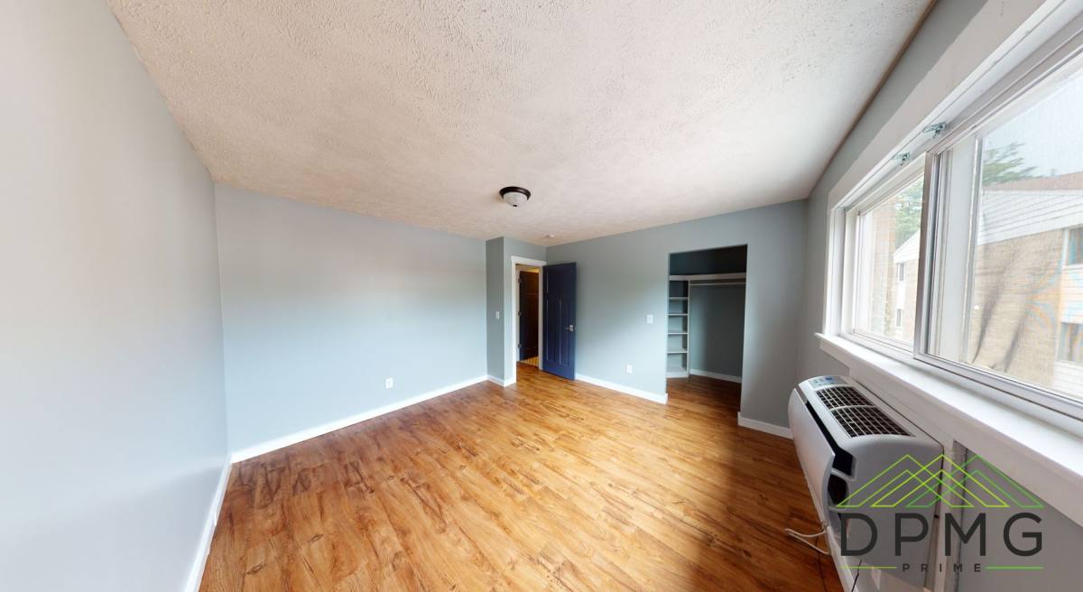 Apartment for rent at 326 E Hillsdale #1, Lansing, MI 48933