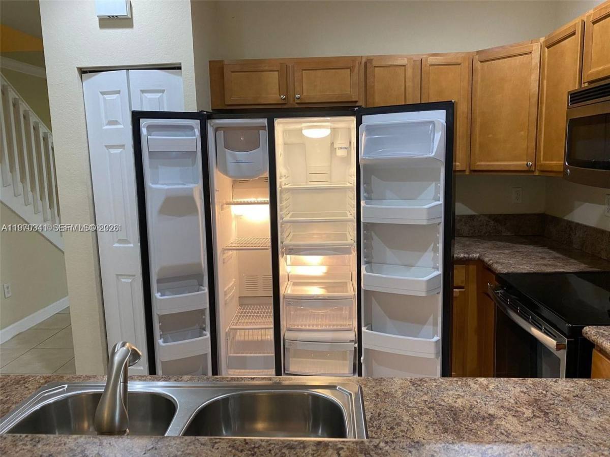 House for rent at 8987 W 35th Ave, Hialeah, FL 33018