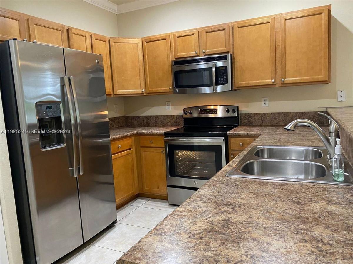House for rent at 8987 W 35th Ave, Hialeah, FL 33018