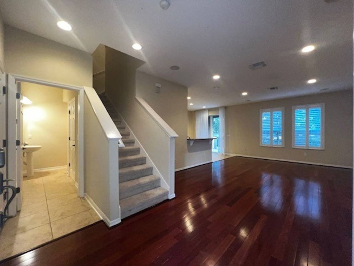 Townhouse for rent at 8547 Bertram Lane, Oviedo, FL 32765