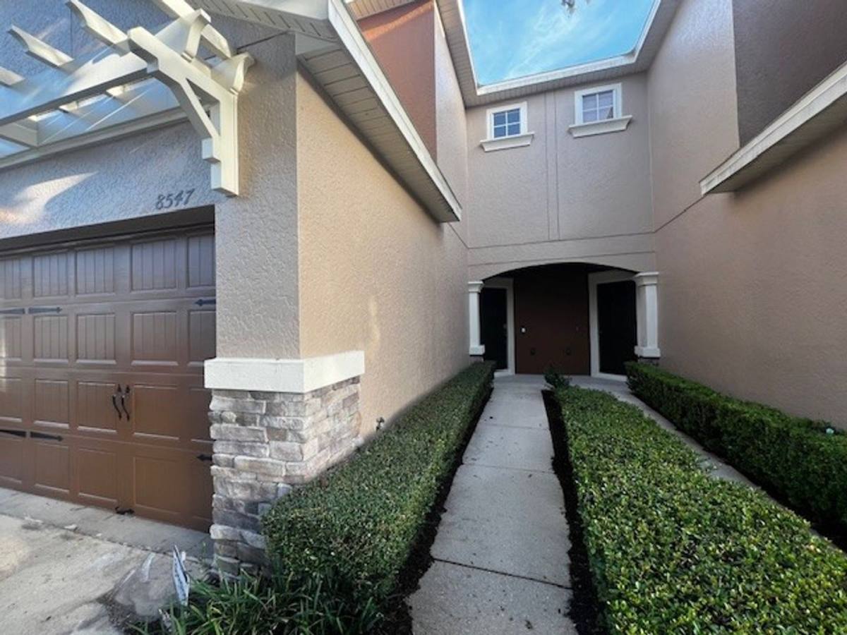 Townhouse for rent at 8547 Bertram Lane, Oviedo, FL 32765
