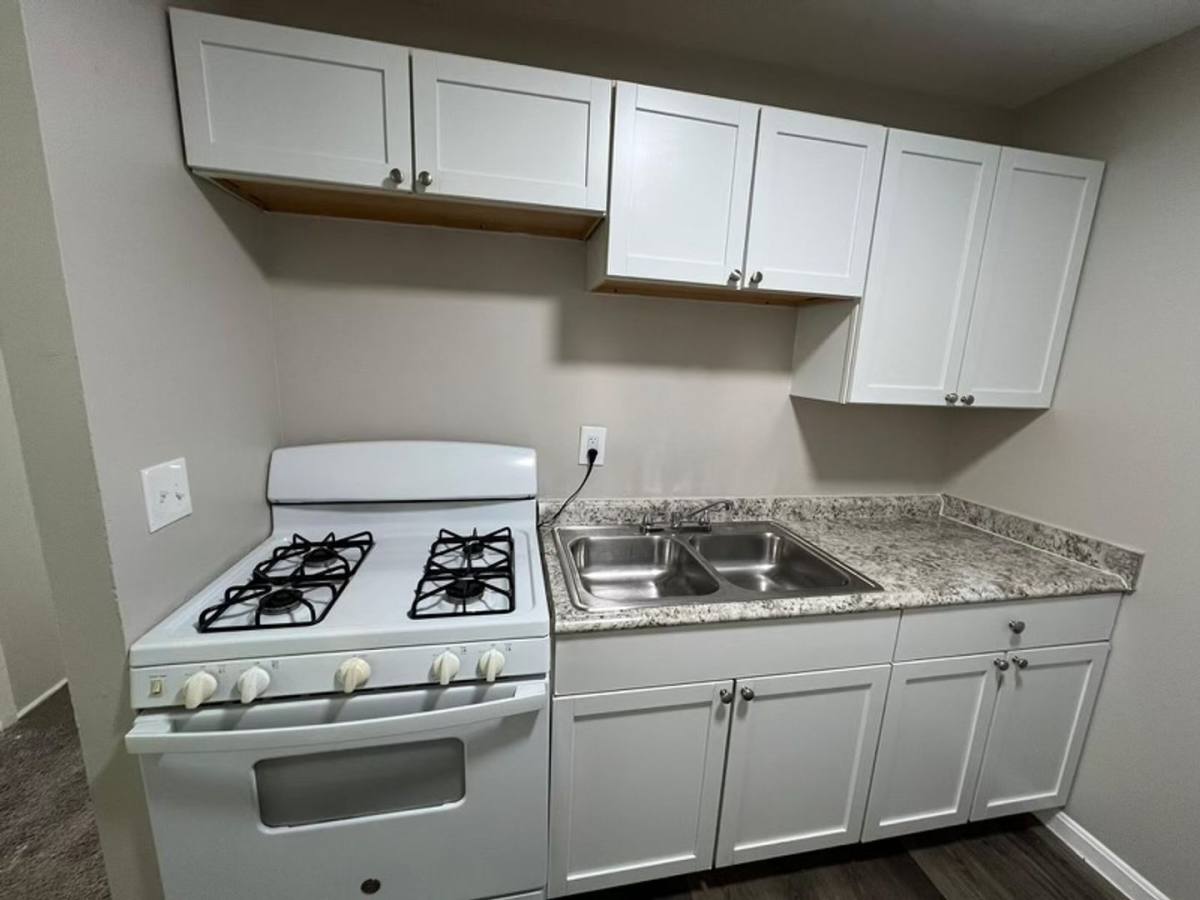 Apartment for rent at 3326 - 3332 Glenmore Ave, Cincinnati, OH 45211