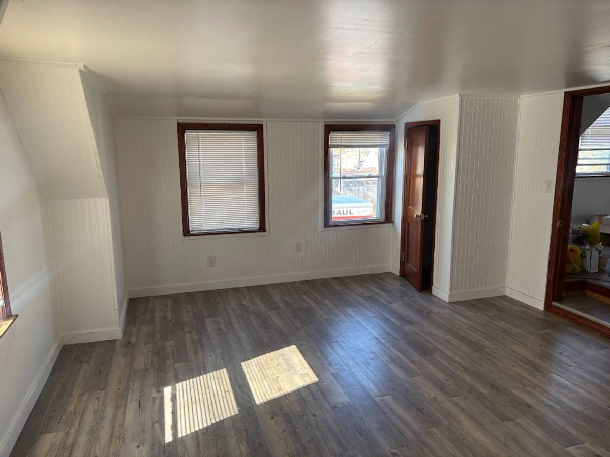 Apartment for rent at 4745 Lind St, Norfolk, VA 23513