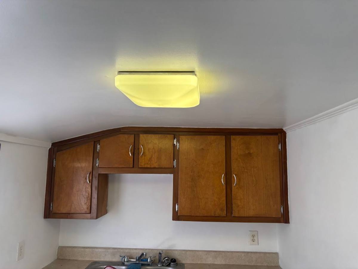 Apartment for rent at 4745 Lind St, Norfolk, VA 23513
