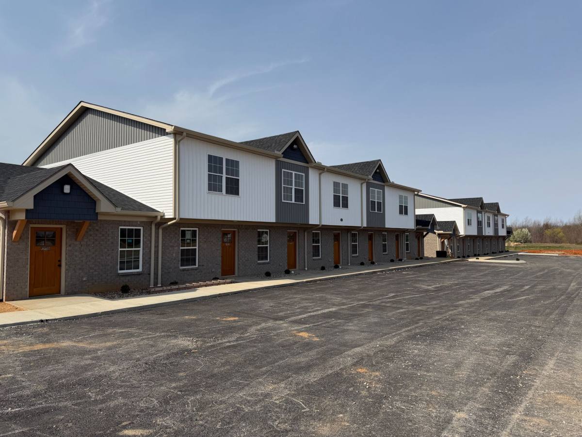 Townhouse for rent at 1500 Easton St, Franklin, KY 42134