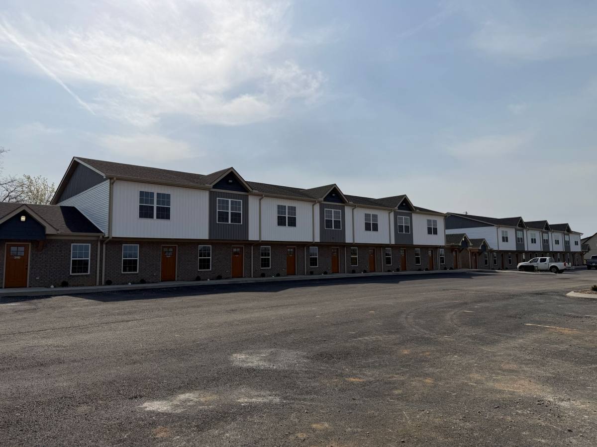 Townhouse for rent at 1500 Easton St, Franklin, KY 42134