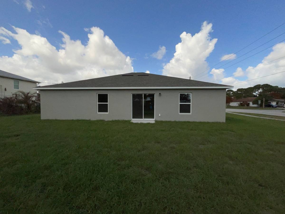 House for rent at 1701 SE Manth Lane, Port Saint Lucie, FL 34983