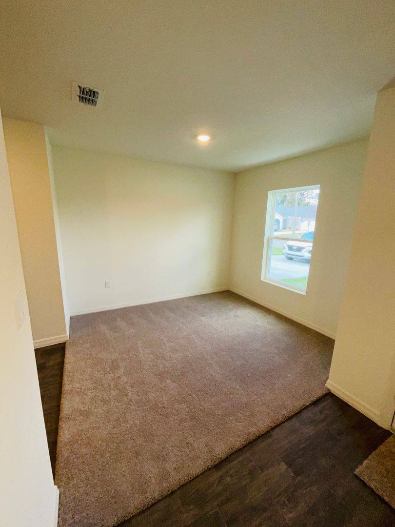 House for rent at 1701 SE Manth Lane, Port Saint Lucie, FL 34983
