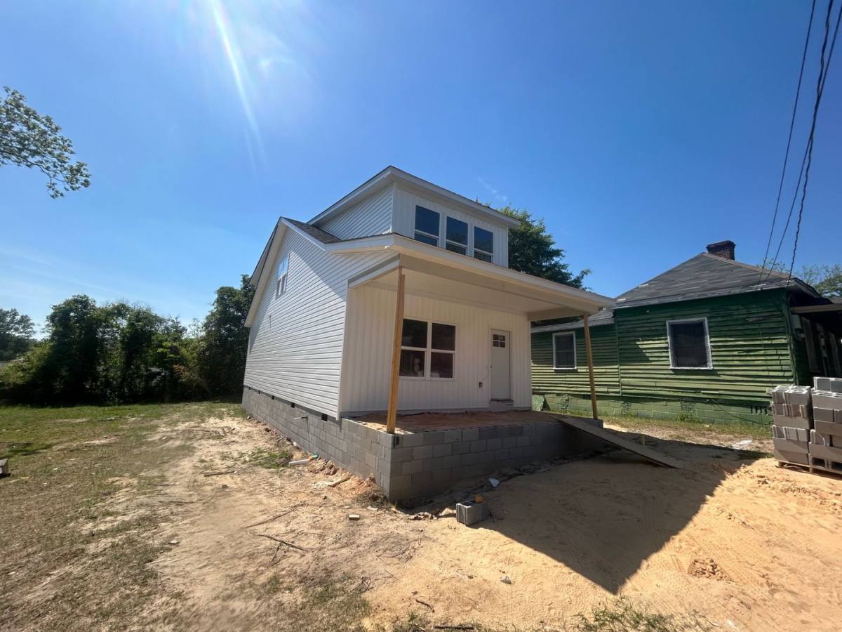 House for rent at 1111 Tree St, Columbia, SC 29205