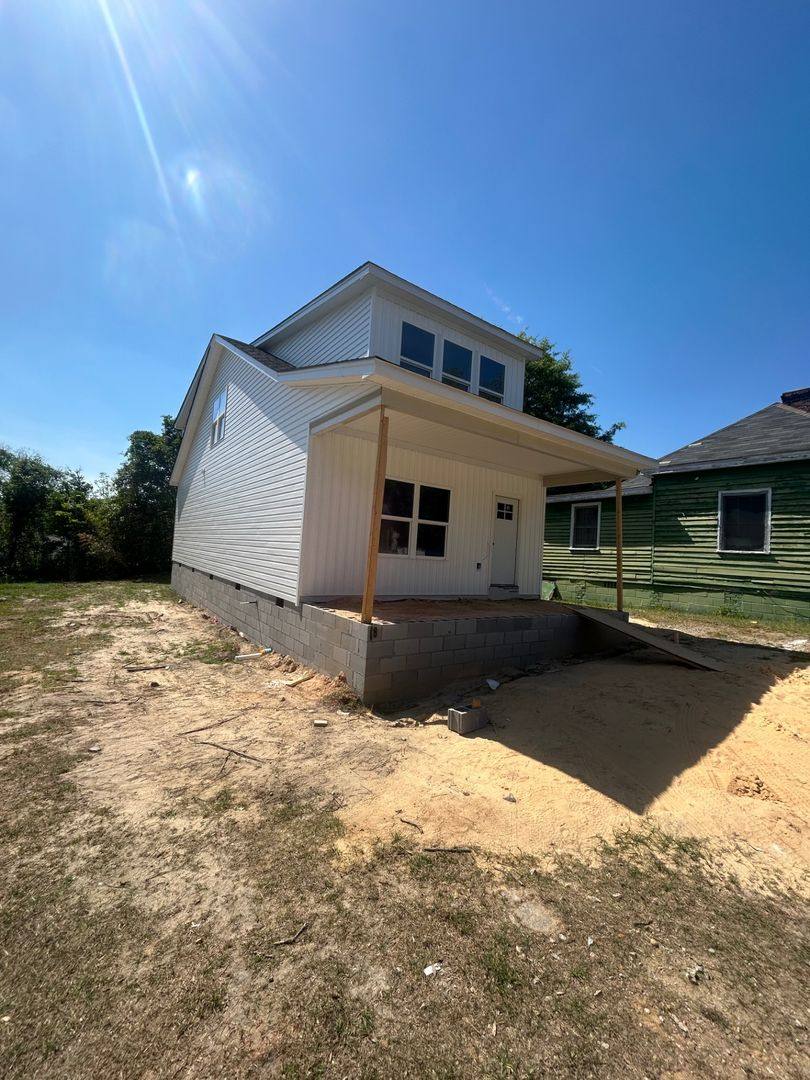 House for rent at 1111 Tree St, Columbia, SC 29205