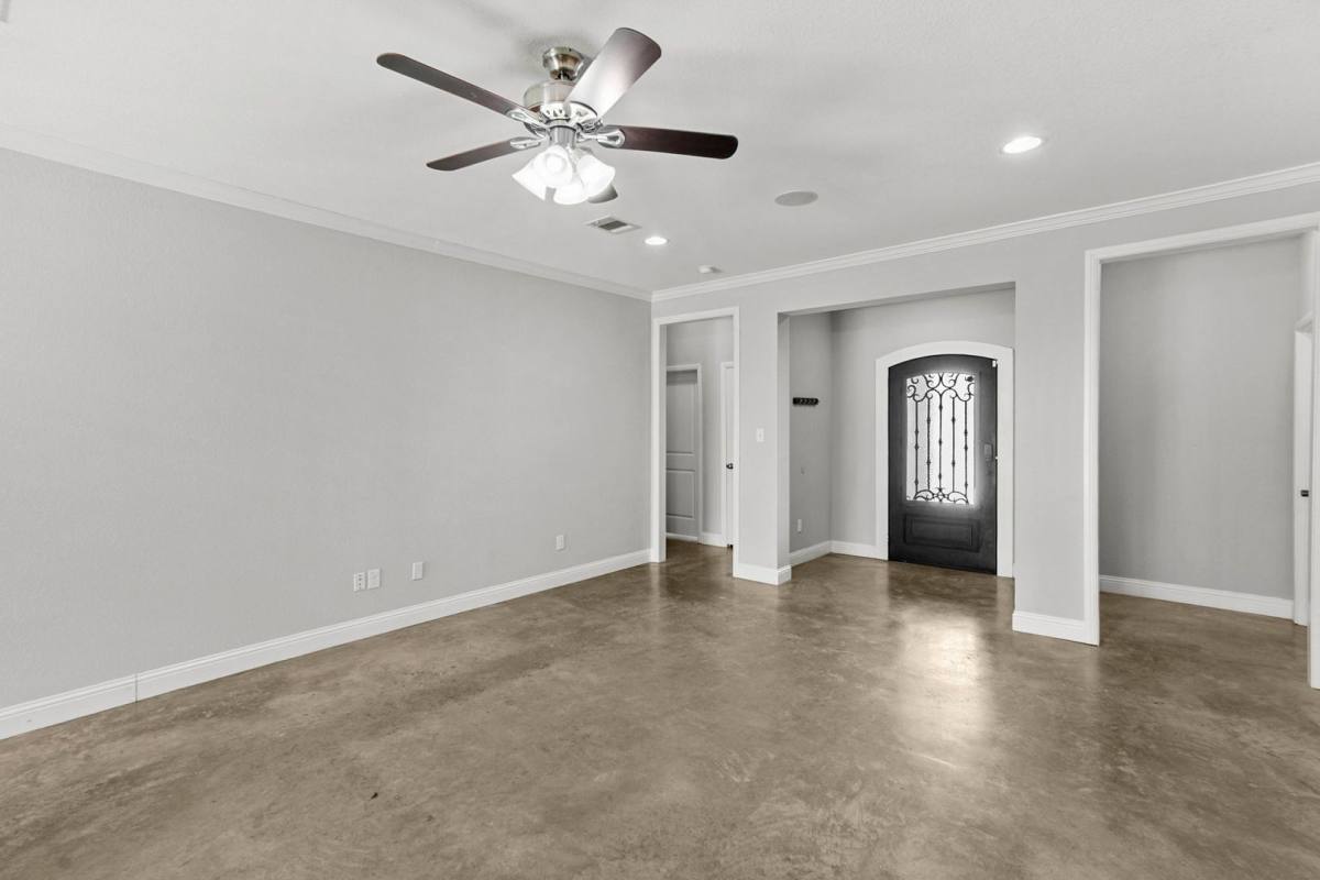 House for rent at 2806 Gordon Ave, Fort Worth, TX 76110
