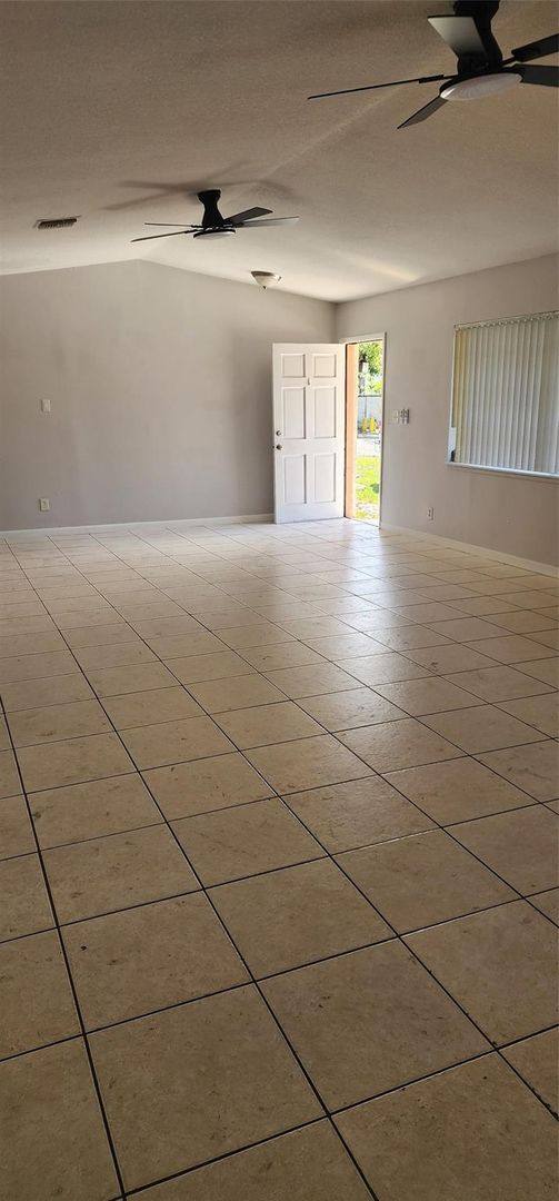 House for rent at 2005 SW 99 Ave, Hollywood, FL 33025