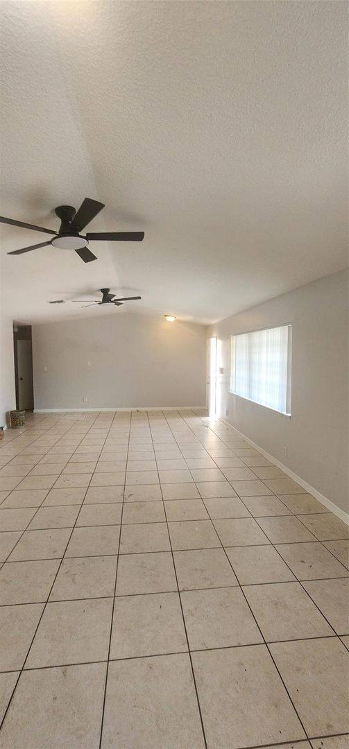 House for rent at 2005 SW 99 Ave, Hollywood, FL 33025