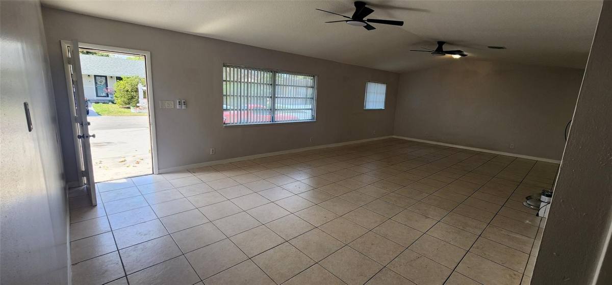 House for rent at 2005 SW 99 Ave, Hollywood, FL 33025