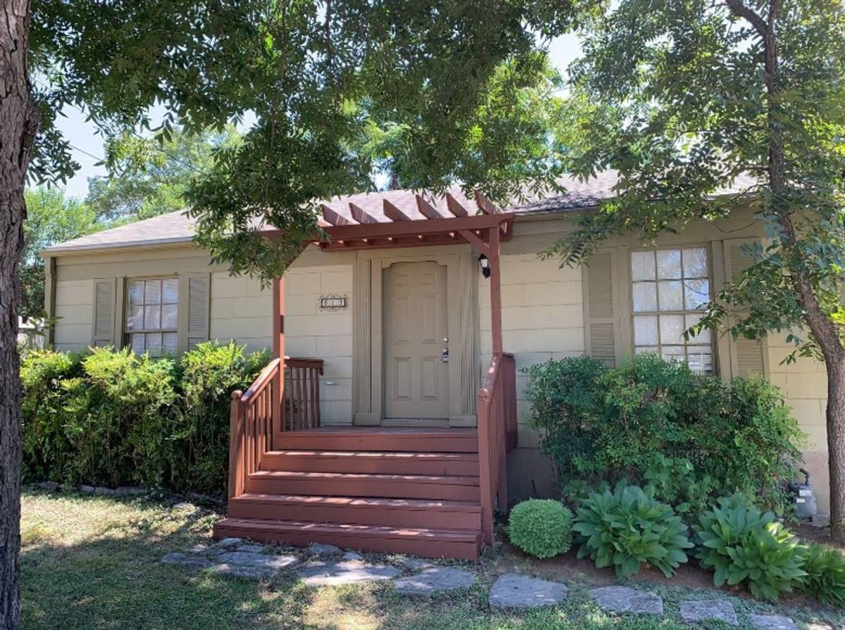 House for rent at 819 E 31st St, Austin, TX 78705
