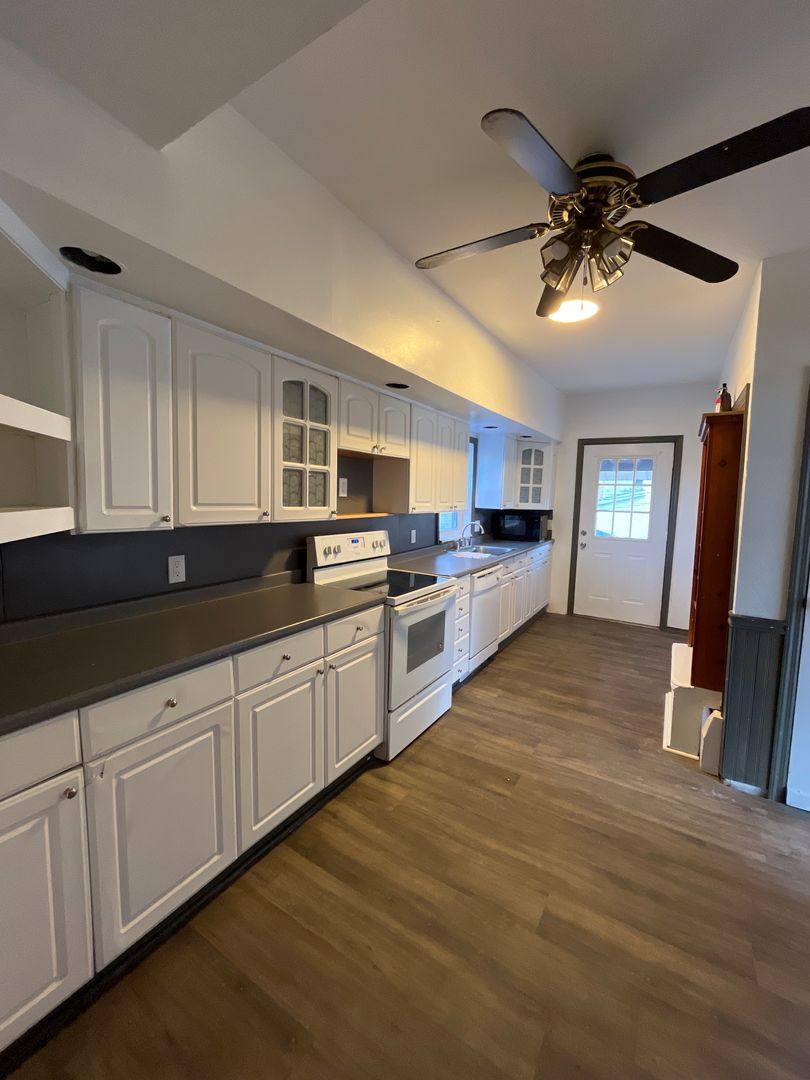 Apartment for rent at 485 S Walnut St, Slatington, PA 18080