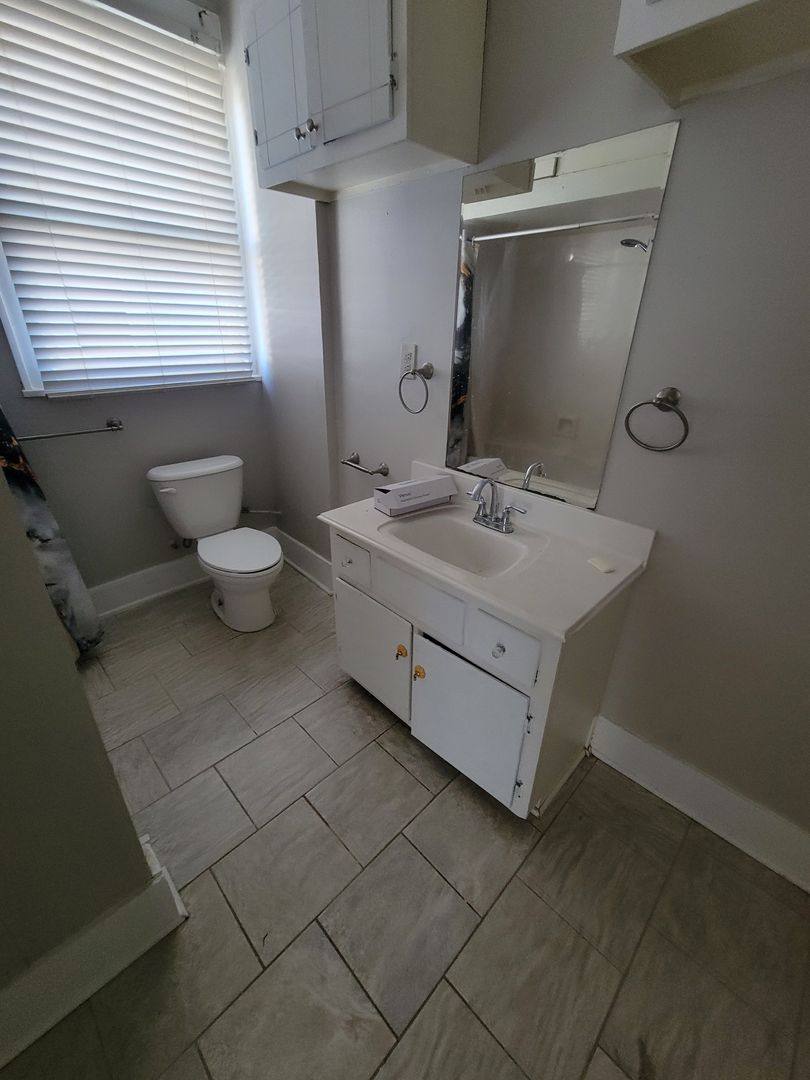 Apartment for rent at 1019 Sheridan Ave, Shreveport, LA 71104