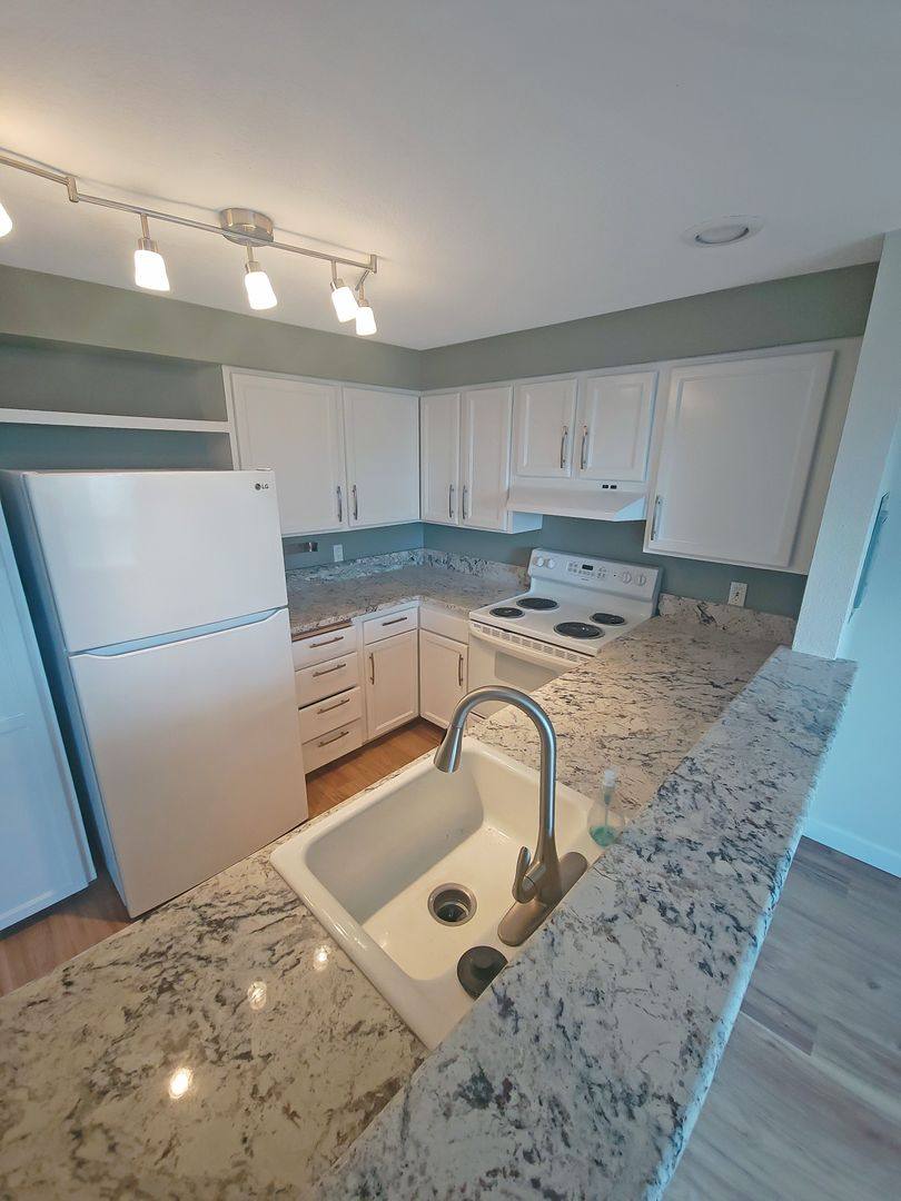 Condo for rent at 1301 S Puget Dr #A24, Renton, WA 98055