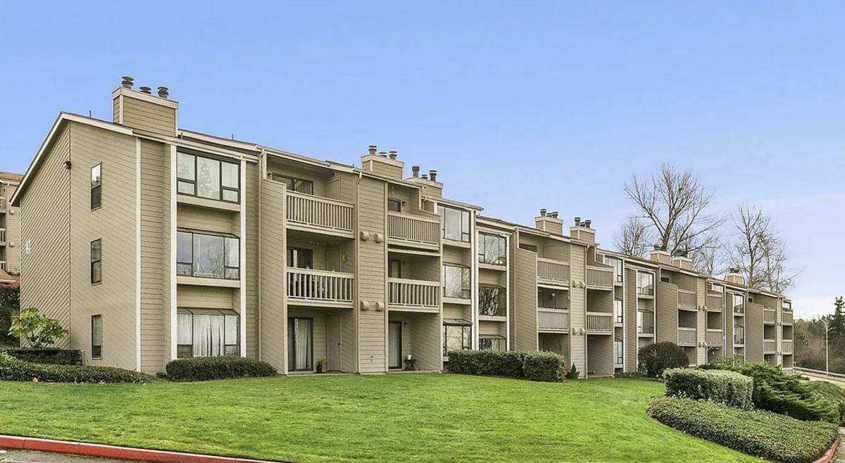 Condo for rent at 1301 S Puget Dr #A24, Renton, WA 98055