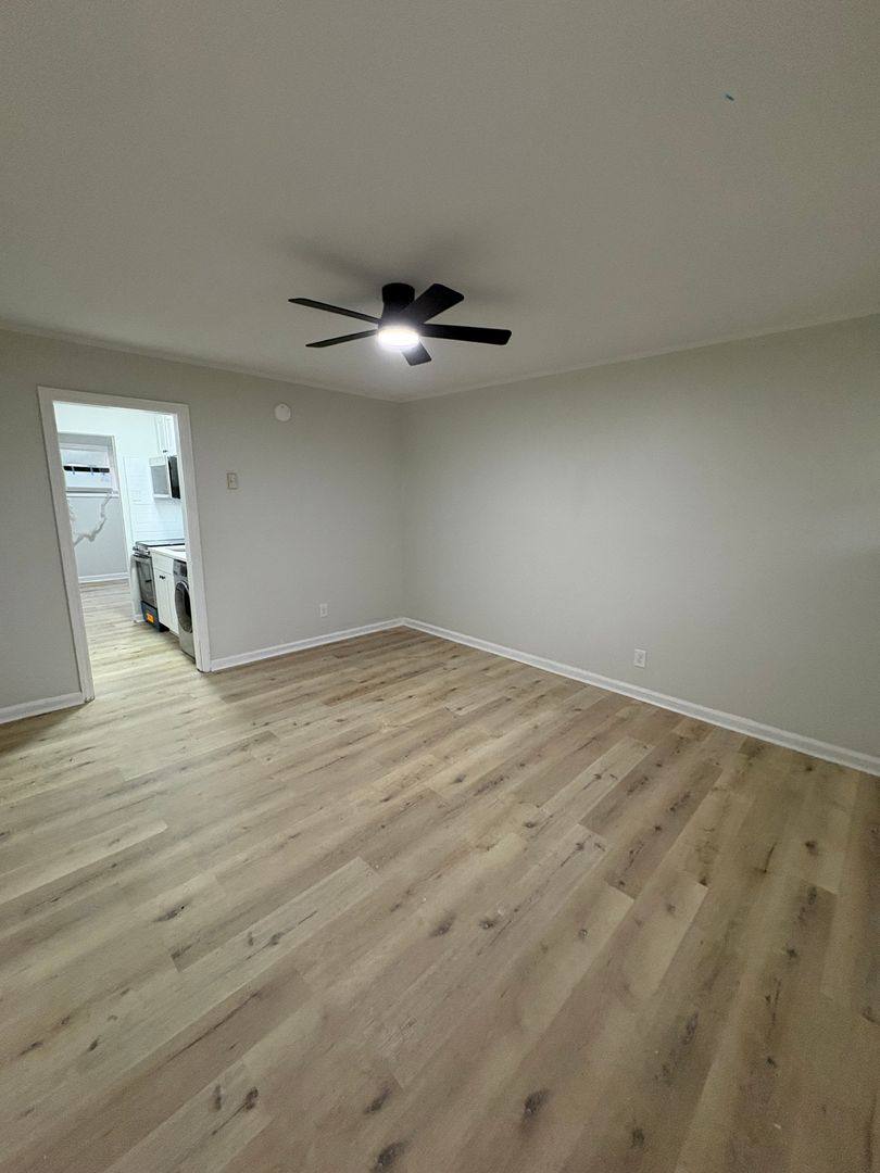 Apartment for rent at 717 Chestnut St, Greensboro, NC 27405