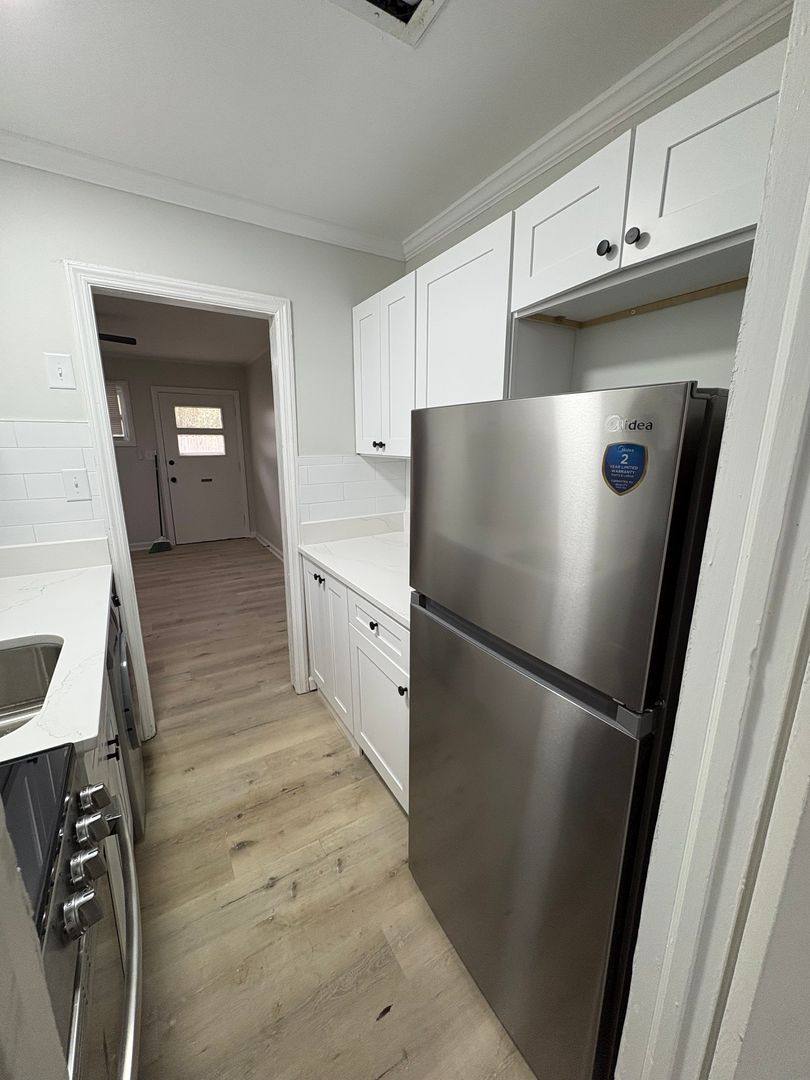 Apartment for rent at 717 Chestnut St, Greensboro, NC 27405