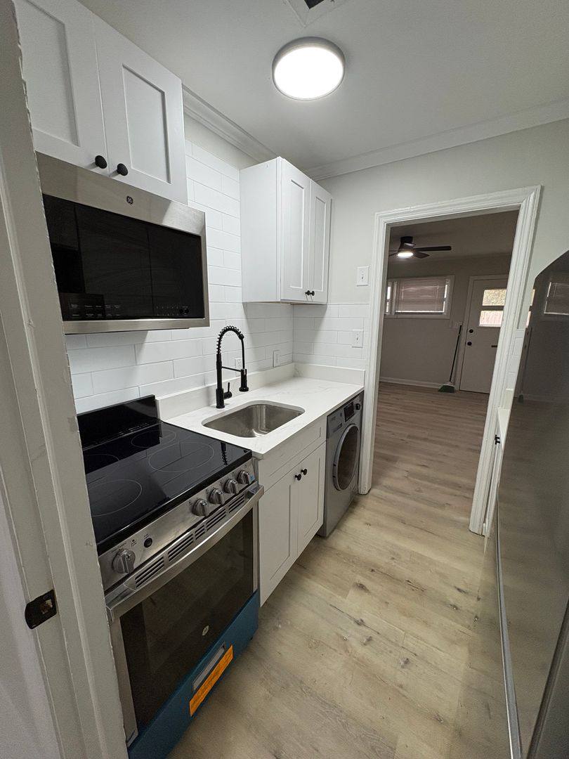 Apartment for rent at 717 Chestnut St, Greensboro, NC 27405