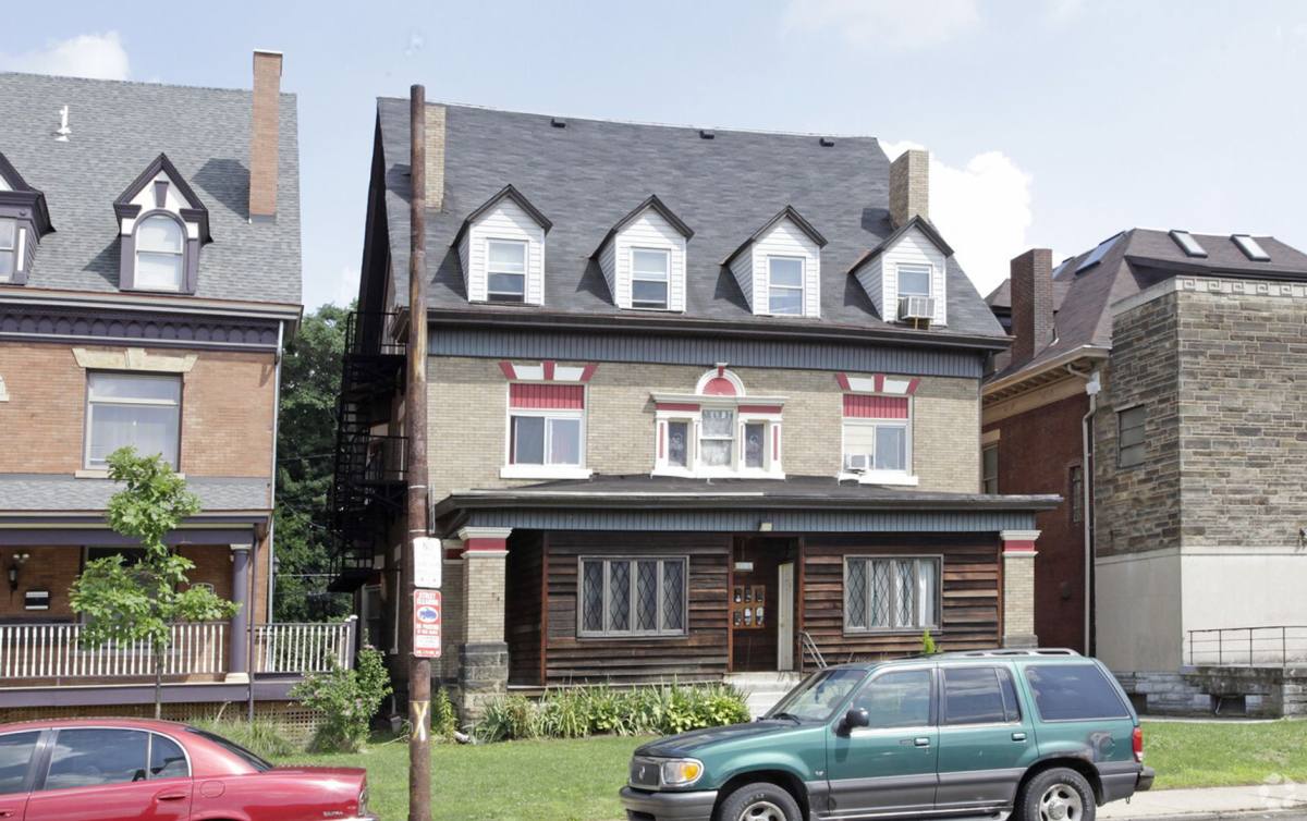 Apartment for rent at 742 N Negley Ave, Pittsburgh, PA 15206
