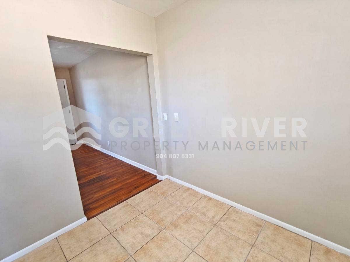 Apartment for rent at 11620 Charlie Rd, Jacksonville, FL 32218