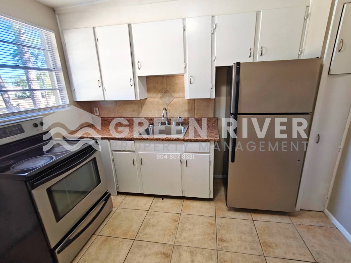 Apartment for rent at 11620 Charlie Rd, Jacksonville, FL 32218