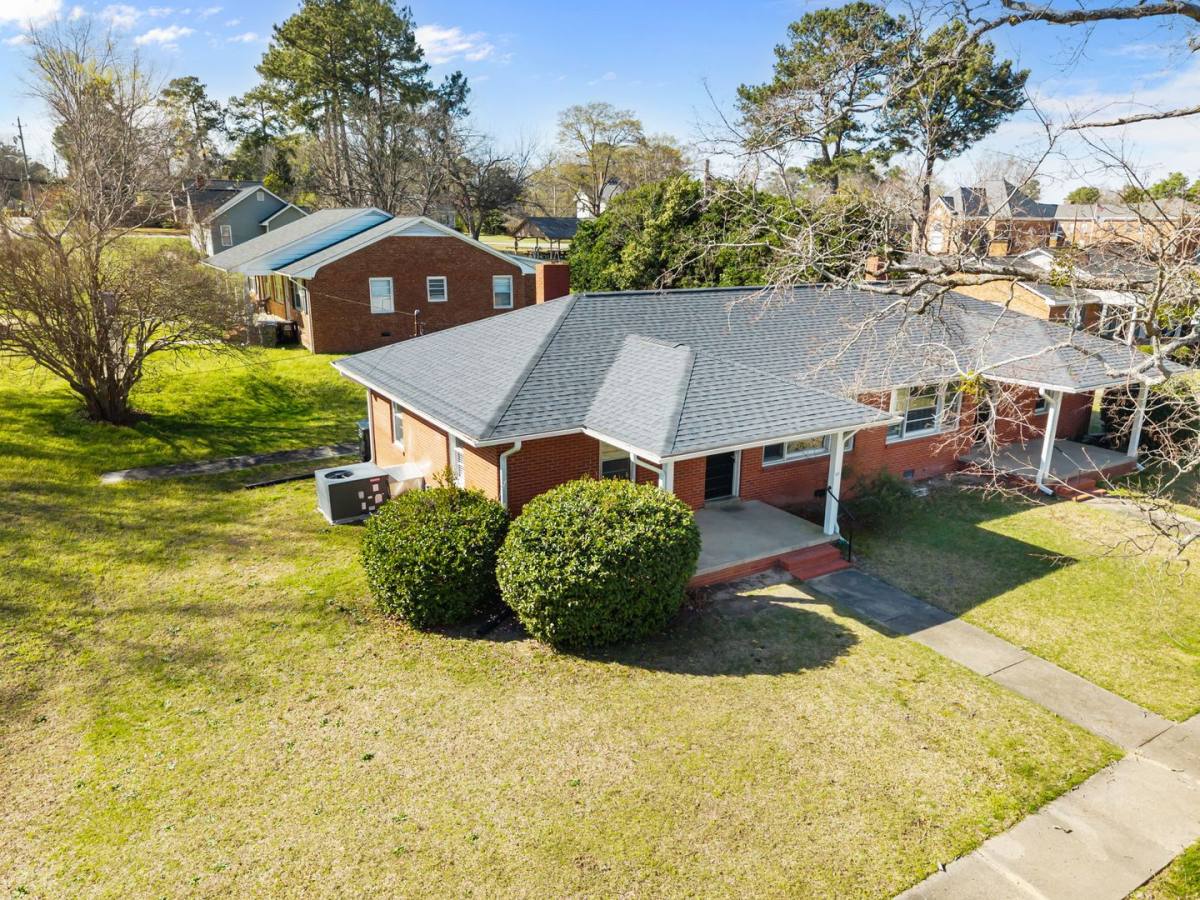 House for rent at 1208 S 9th St, Lillington, NC 27546