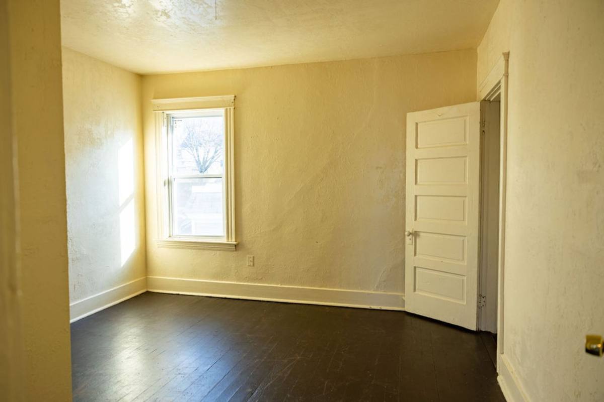 Apartment for rent at 42 Dorchester St, Worcester, MA 01609