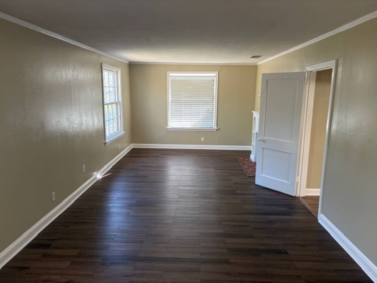 Apartment for rent at 1353 Glen Oak Place #A, Shreveport, LA 71103